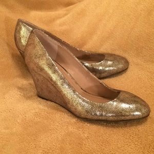 Vince Camuto silver heels size 8.5